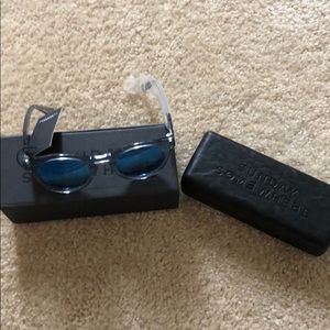 Sunday Somewhere Sunnies